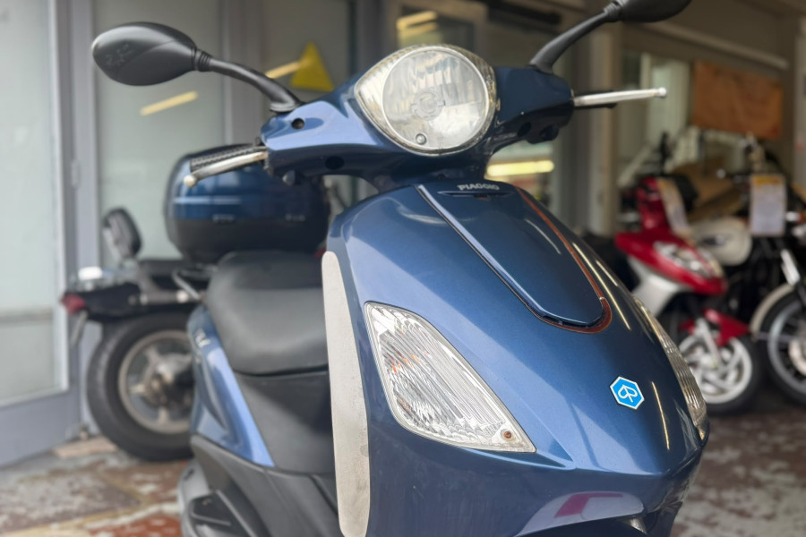 Piaggio Fly  