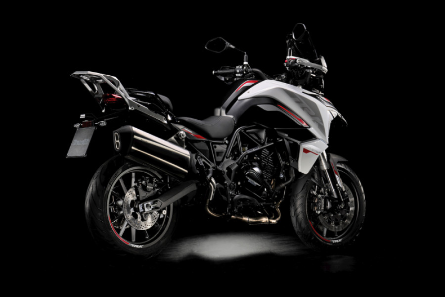 Benelli TRK 702cc 