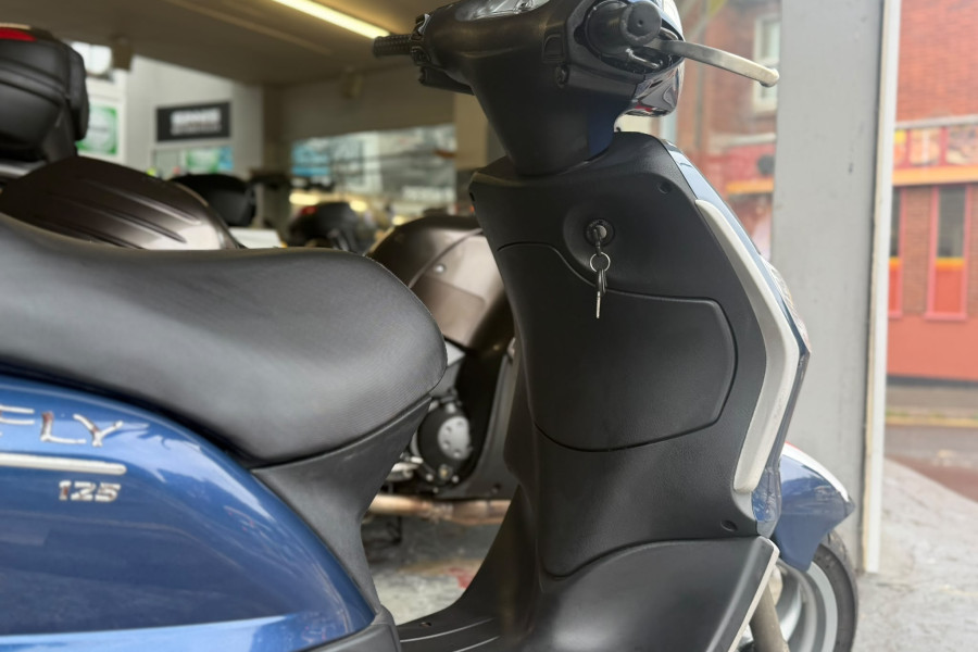 Piaggio Fly  