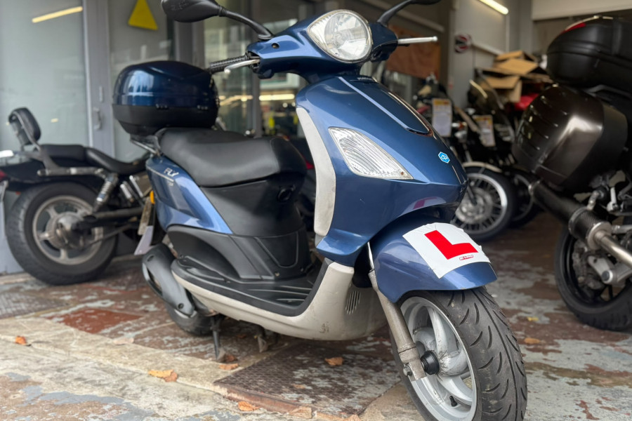 Piaggio Fly  