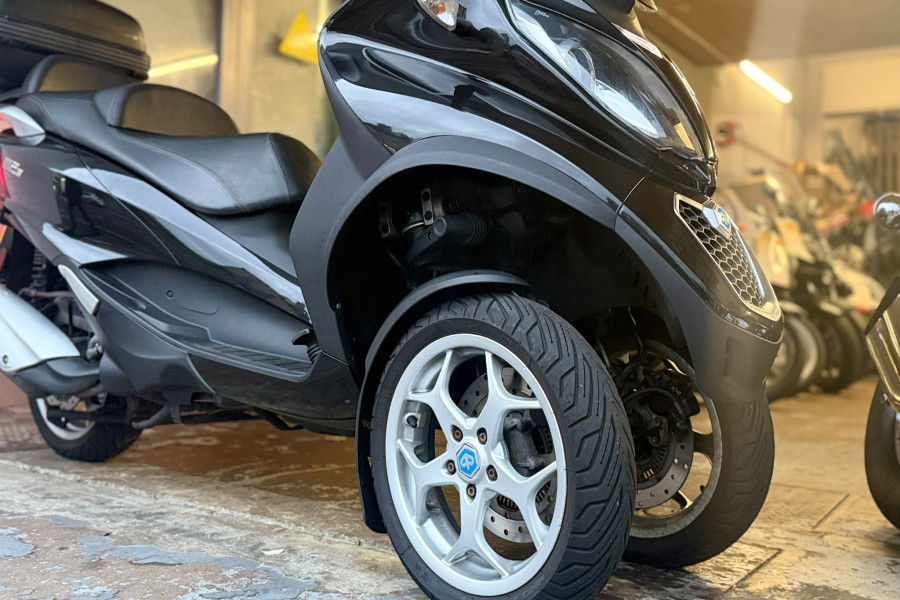 Piaggio MP3 